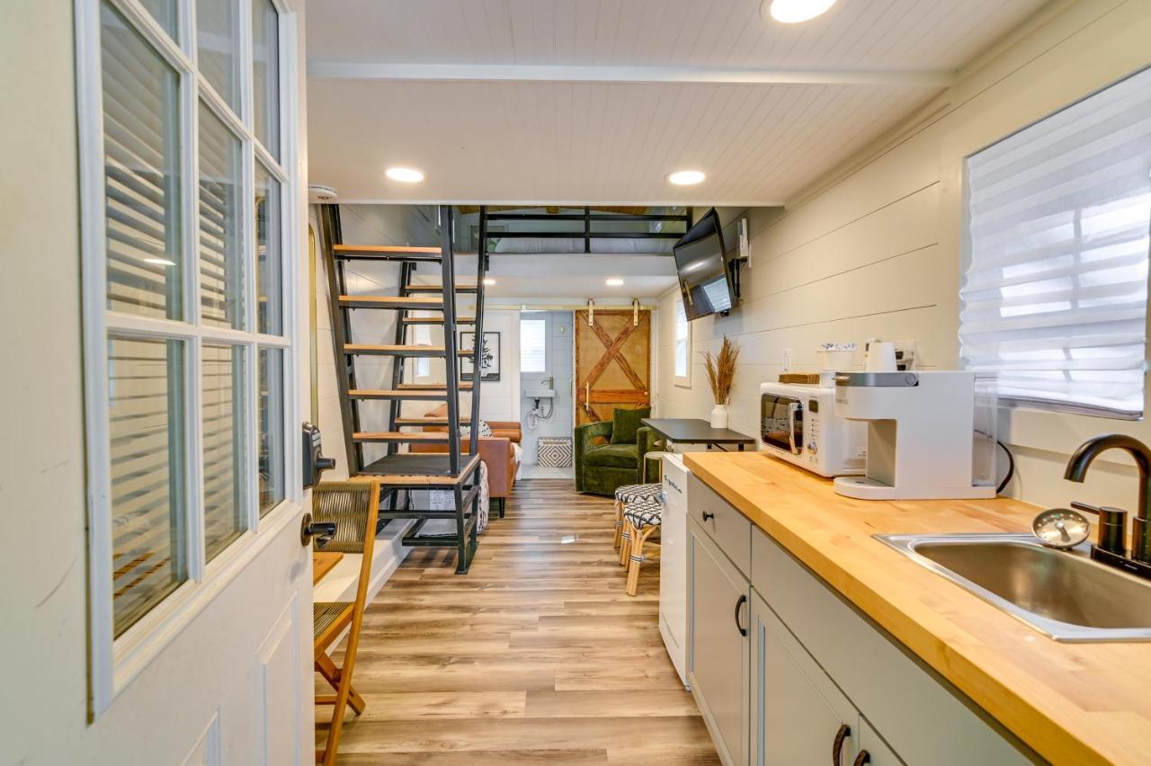 Contemporary Starkville Tiny Cabin 3 Mi To Msu! Экстерьер фото