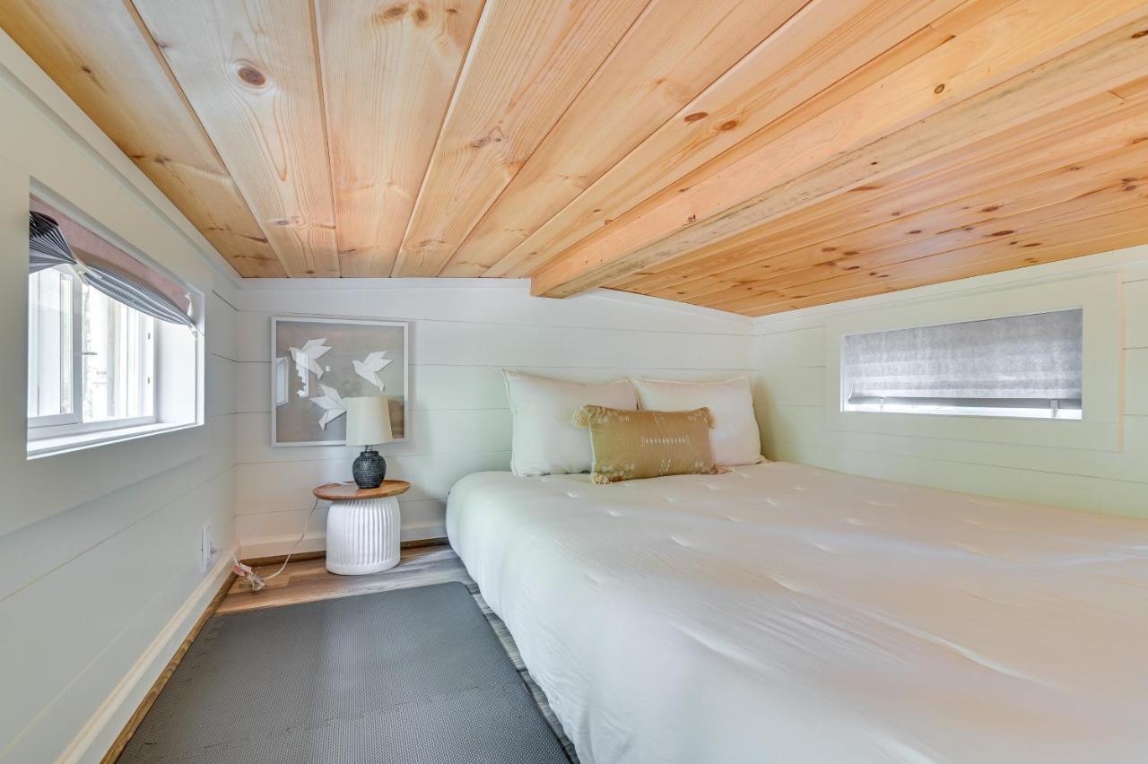 Contemporary Starkville Tiny Cabin 3 Mi To Msu! Экстерьер фото